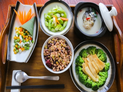 【產(chǎn)后】寶媽產(chǎn)后月子餐如何做到飲食營養(yǎng)均衡呢？