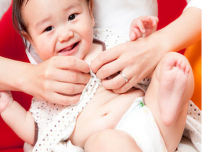 這才是寶寶手涼的真正原因，不要再給寶寶瞎穿衣服了！